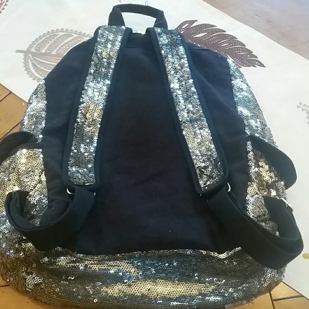 Vs Backpack - image 2